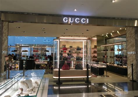 gucci square one mississauga.